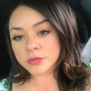 Meet your Posher, Veronica